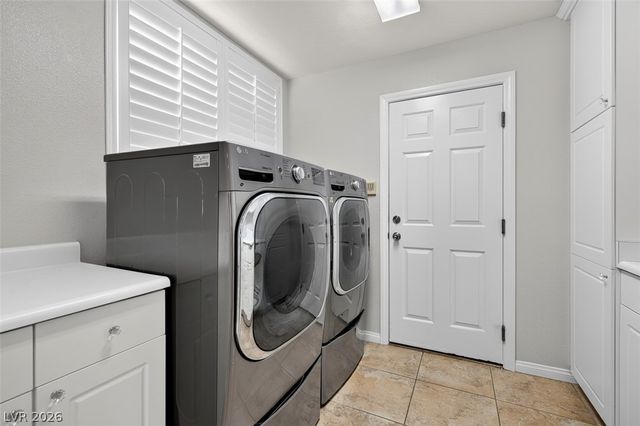 113 South Buteo Woods Lane, Las Vegas, NV 89144