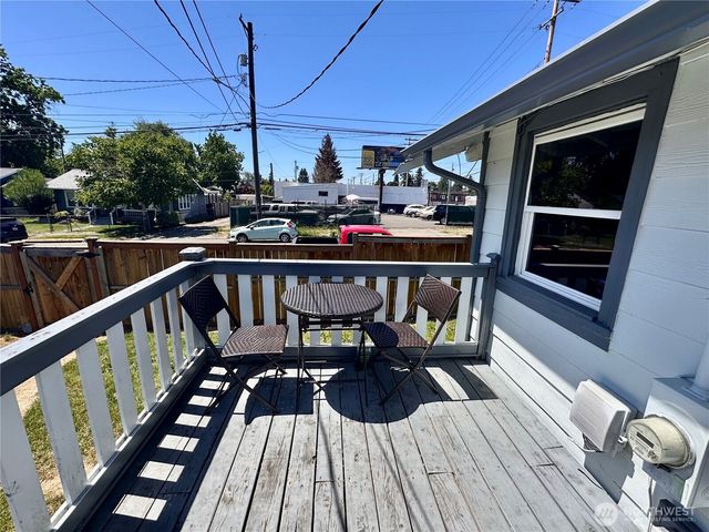 1120 S 56th Street, Tacoma, WA 98408