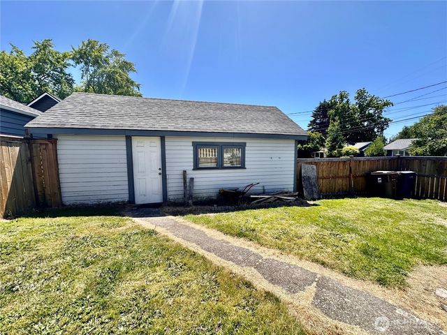 1120 S 56th Street, Tacoma, WA 98408