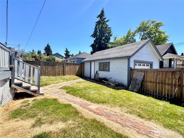1120 S 56th Street, Tacoma, WA 98408