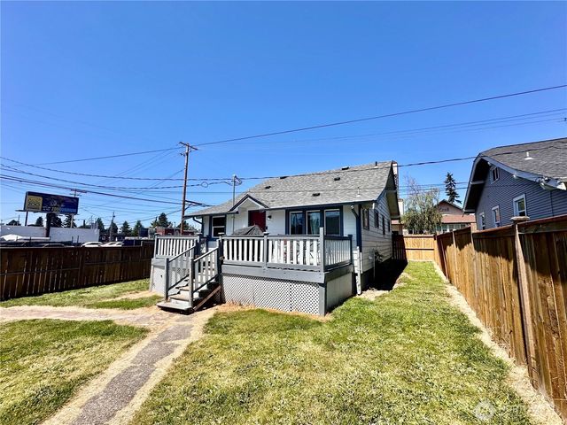 1120 S 56th Street, Tacoma, WA 98408