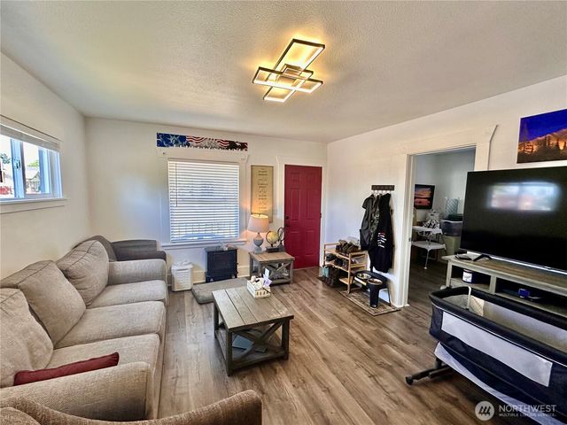 1120 S 56th Street, Tacoma, WA 98408