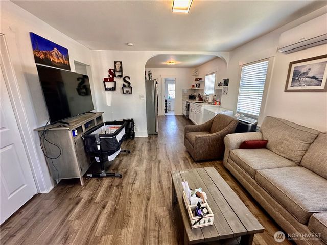 1120 S 56th Street, Tacoma, WA 98408