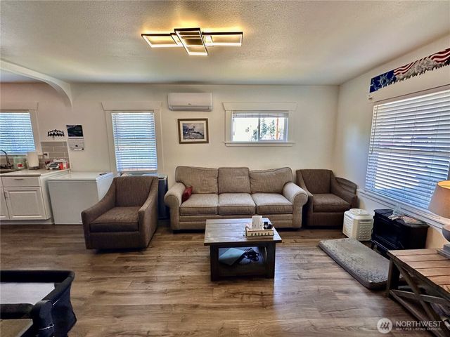 1120 S 56th Street, Tacoma, WA 98408