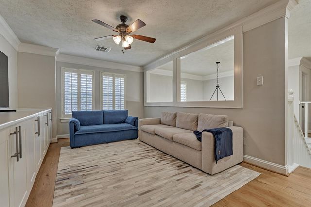 19 Pipers Meadow Street, The Woodlands, TX 77382