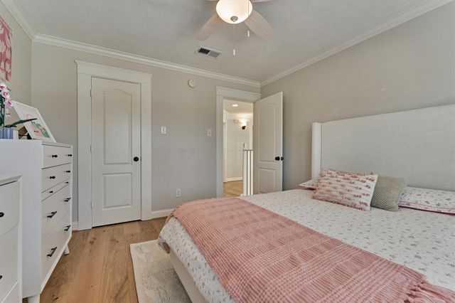 19 Pipers Meadow Street, The Woodlands, TX 77382