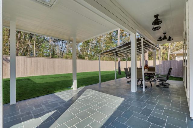 19 Pipers Meadow Street, The Woodlands, TX 77382