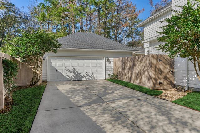 19 Pipers Meadow Street, The Woodlands, TX 77382