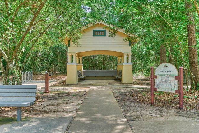 19 Pipers Meadow Street, The Woodlands, TX 77382