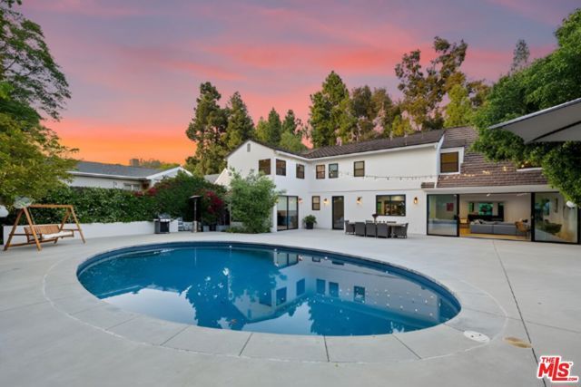 343 Veteran Avenue, Los Angeles, CA 90024