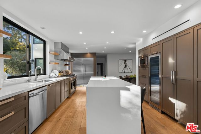 343 Veteran Avenue, Los Angeles, CA 90024