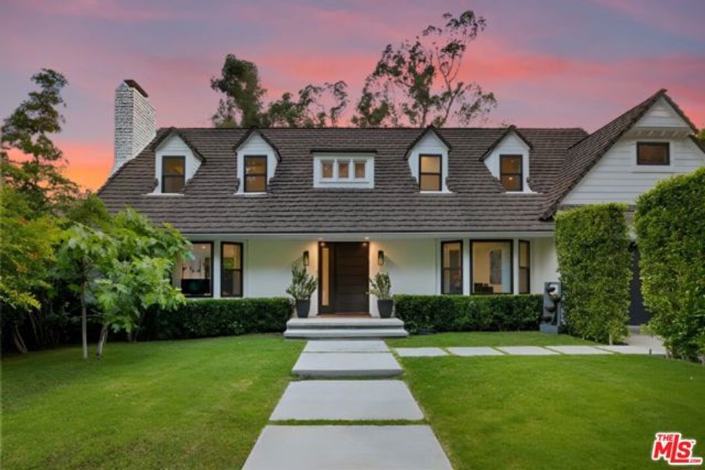 343 Veteran Avenue, Los Angeles, CA 90024