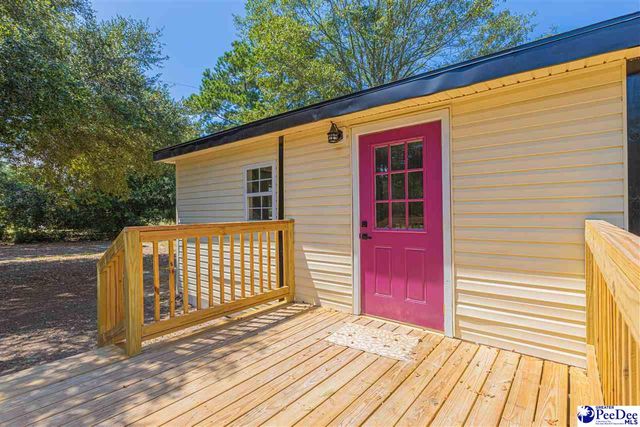 1637 Greenfield Rd, Darlington, SC 29540