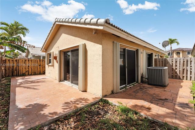 10523 SW 161st PL, Miami, FL 33196