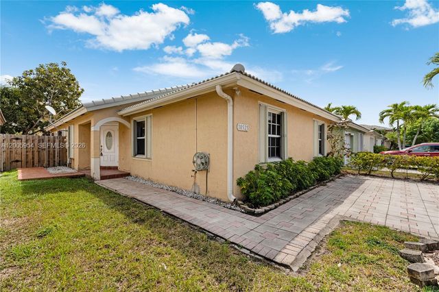 10523 SW 161st PL, Miami, FL 33196
