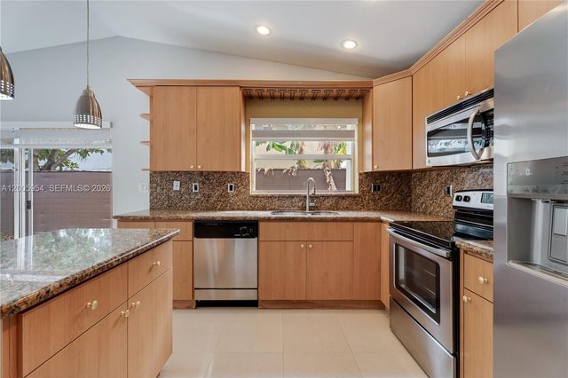 10523 SW 161st PL, Miami, FL 33196