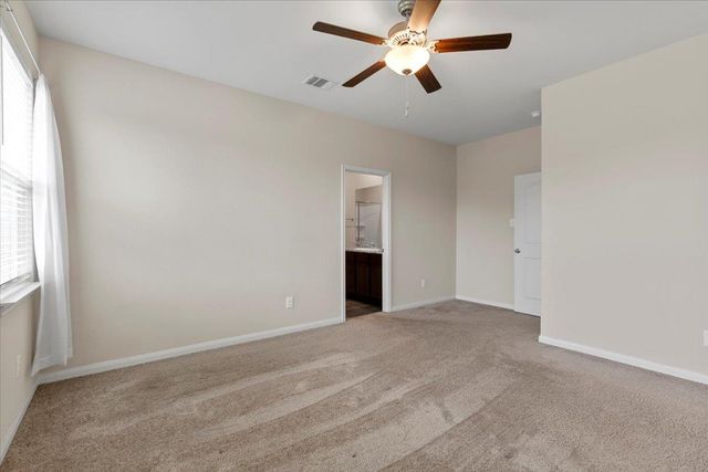 321 Freedom Park Ave, Liberty Hill, TX 78642