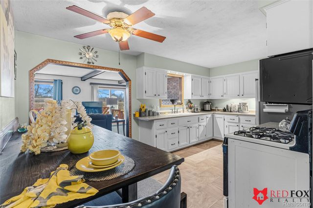 2379 Hialeah Drive, Flint Charter Township, MI 48507