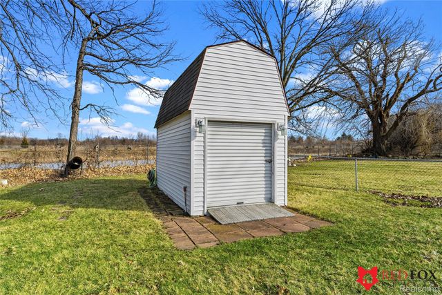 2379 Hialeah Drive, Flint Charter Township, MI 48507