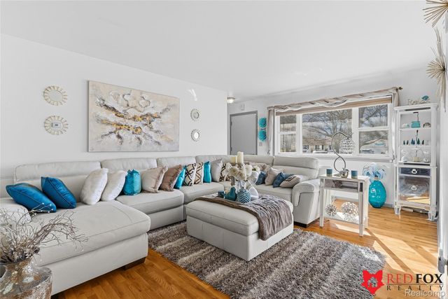 2379 Hialeah Drive, Flint Charter Township, MI 48507