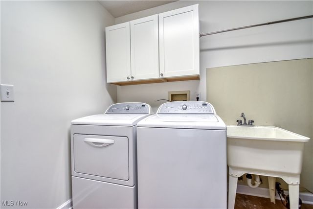 233 Gulls Cove, Painesville Twp, OH 44077