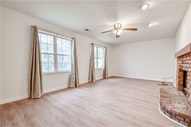 233 Gulls Cove, Painesville Twp, OH 44077