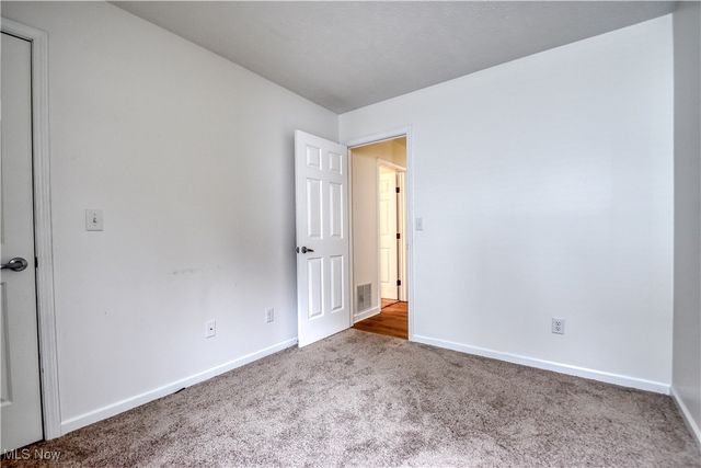 233 Gulls Cove, Painesville Twp, OH 44077