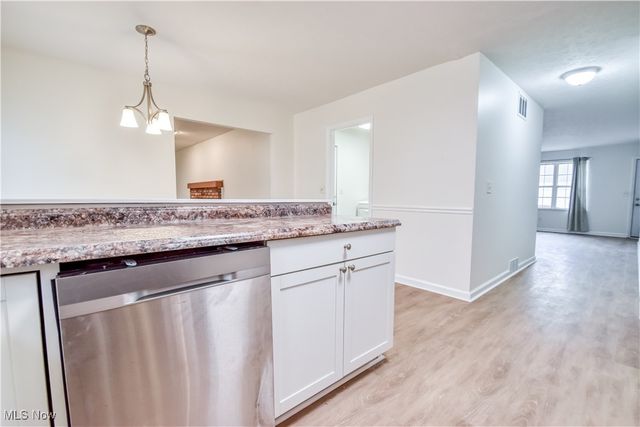 233 Gulls Cove, Painesville Twp, OH 44077