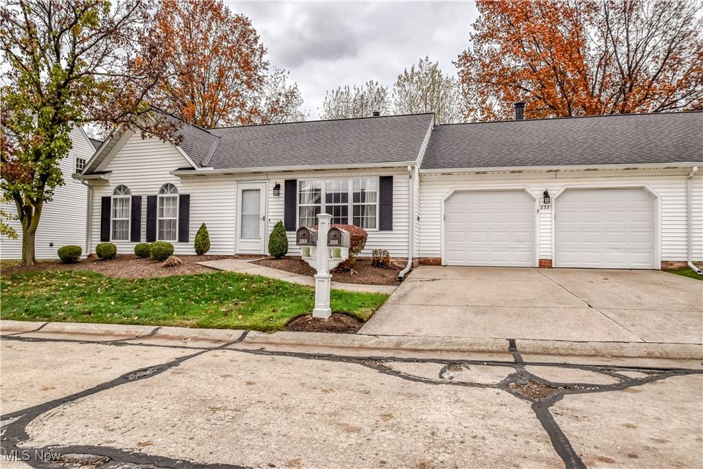 233 Gulls Cove, Painesville Twp, OH 44077
