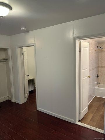 10709 156th Street, Jamaica, NY 11433