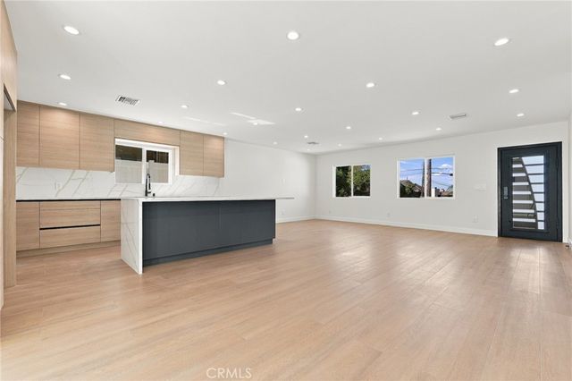 10902 Tujunga Canyon, Tujunga, CA 91042