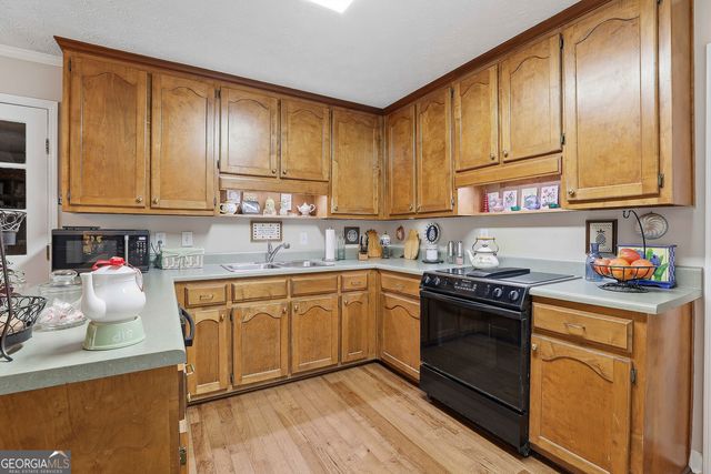 210 Felton Drive, Fayetteville, GA 30214