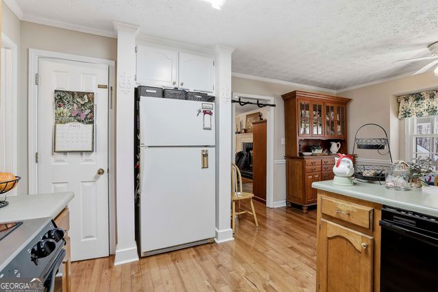 210 Felton Drive, Fayetteville, GA 30214