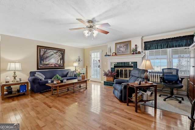 210 Felton Drive, Fayetteville, GA 30214