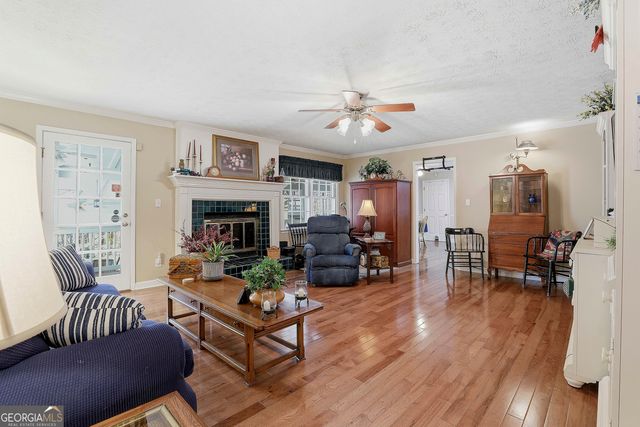 210 Felton Drive, Fayetteville, GA 30214