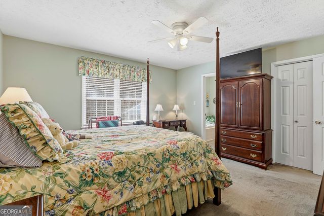 210 Felton Drive, Fayetteville, GA 30214