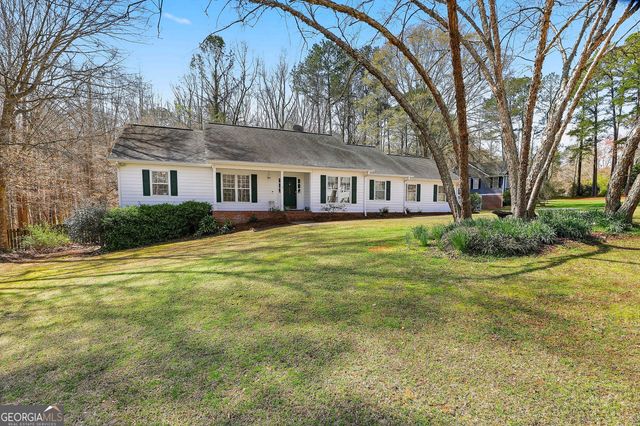 210 Felton Drive, Fayetteville, GA 30214