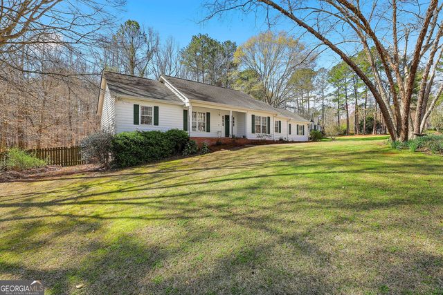 210 Felton Drive, Fayetteville, GA 30214