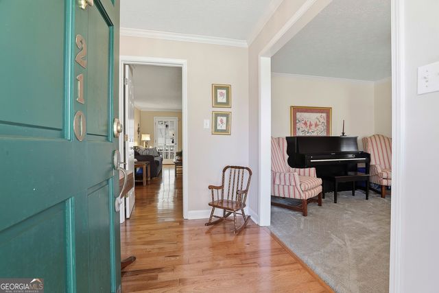 210 Felton Drive, Fayetteville, GA 30214