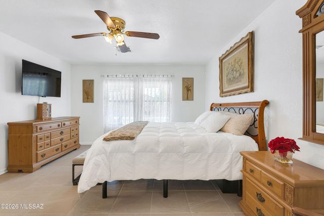 7183 S Sand Dune Valley Drive, Tucson, AZ 85757