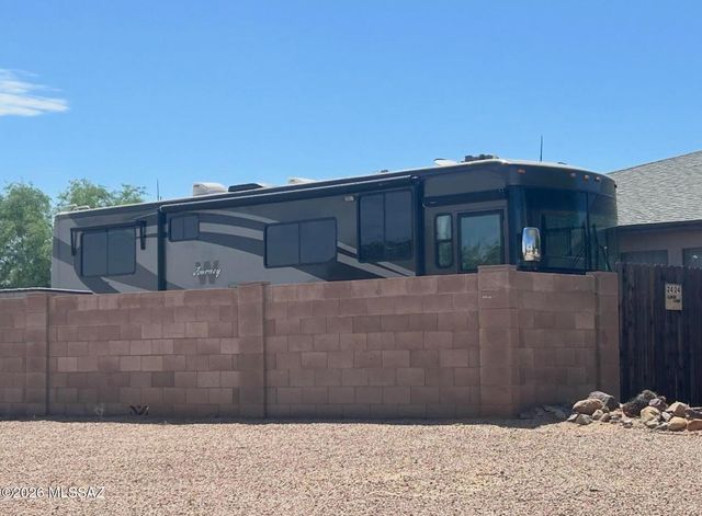 7183 S Sand Dune Valley Drive, Tucson, AZ 85757