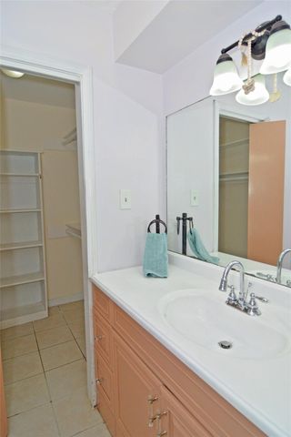 1716 Dolphin Drive, Seabrook, TX 77586