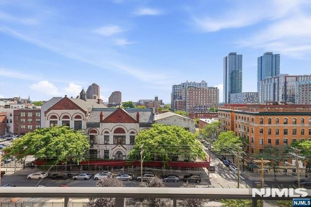 135 Montgomery Street 8B, Jersey City, NJ 07302