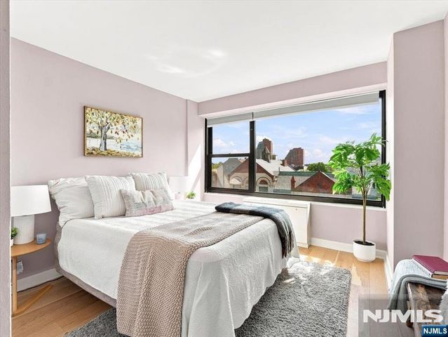 135 Montgomery Street 8B, Jersey City, NJ 07302