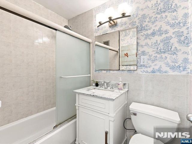 135 Montgomery Street 8B, Jersey City, NJ 07302
