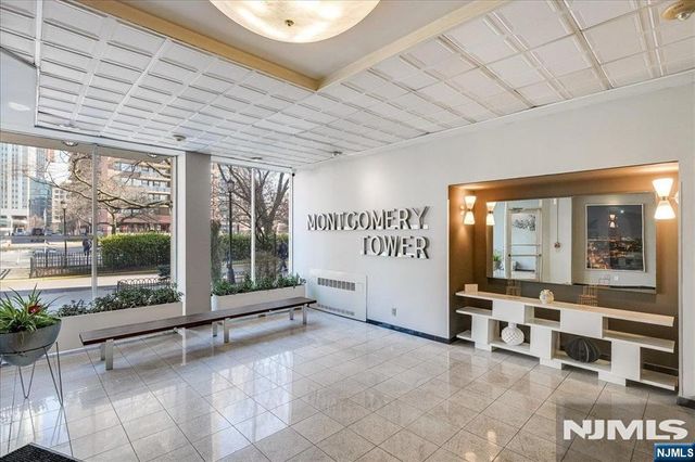 135 Montgomery Street 8B, Jersey City, NJ 07302