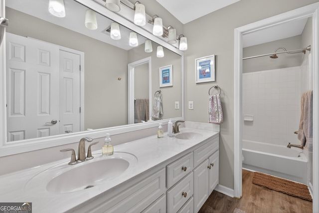 2245 Duncans Shore Drive, Buford, GA 30519