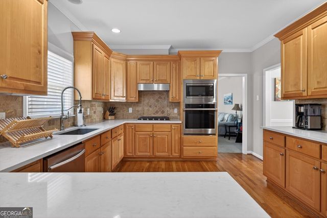 2245 Duncans Shore Drive, Buford, GA 30519