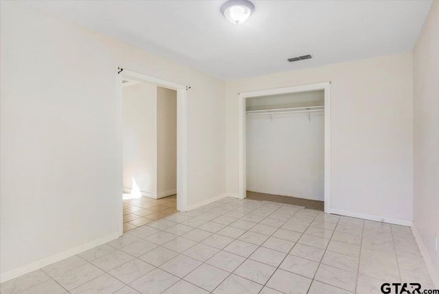 3303 Baldwin Dr, Tyler, TX 75702