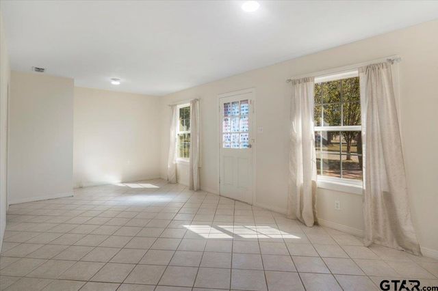 3303 Baldwin Dr, Tyler, TX 75702